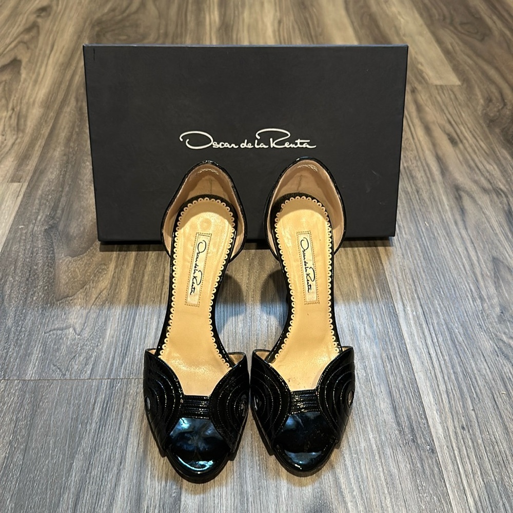 Oscar de la Renta Pumps